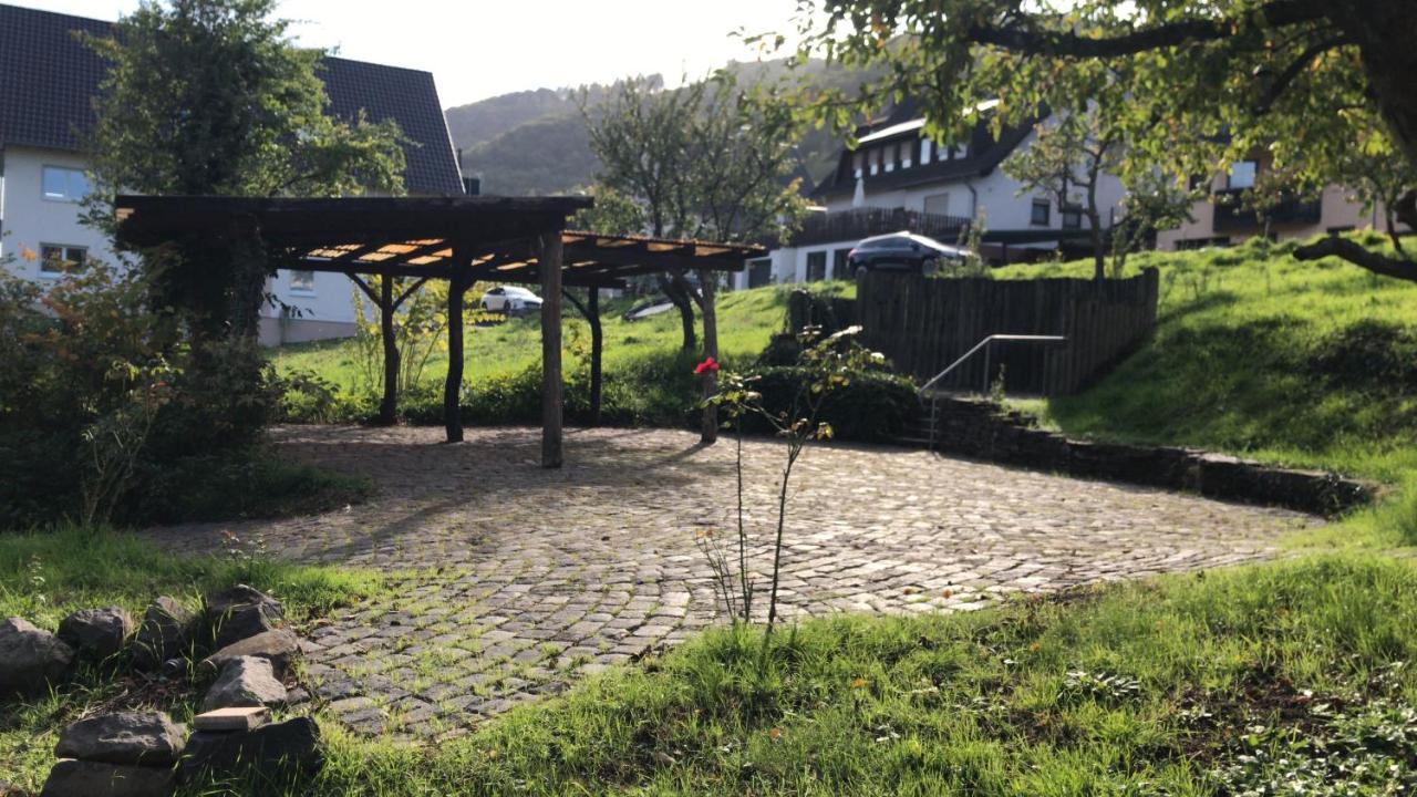 Moselina Gaestezimmer Sankt Aldegund Exterior photo